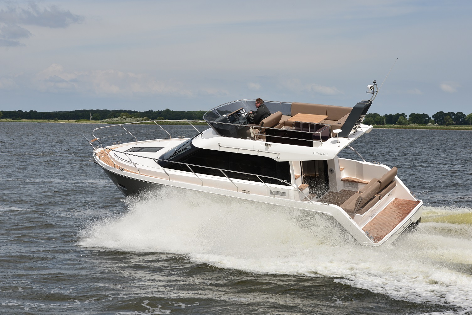 Southampton Boat Show (12-21 September), including the brand new F380